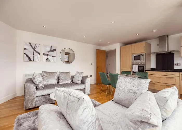 Apartment Dock Apt, Free Secure Parking! 2 Bed Leeds (West Yorkshire)